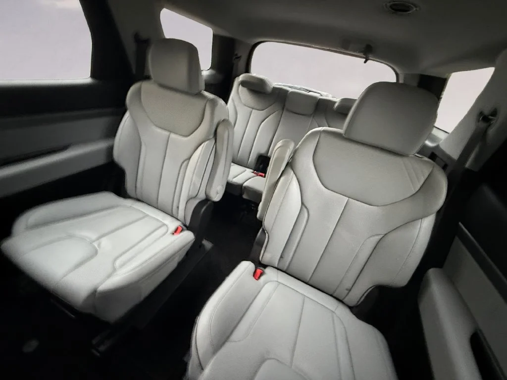 Used 2025 Silver Hyundai SEL image 16