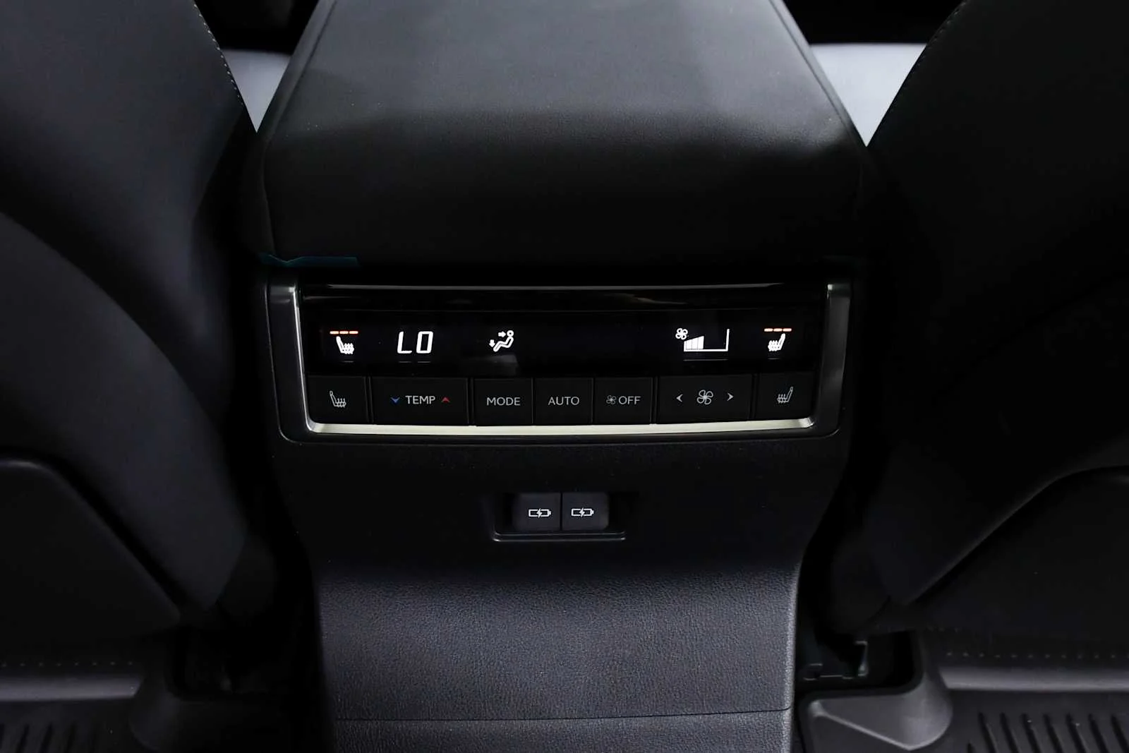 Certified Used 2026 CAVIAR Lexus Luxury+ image 24