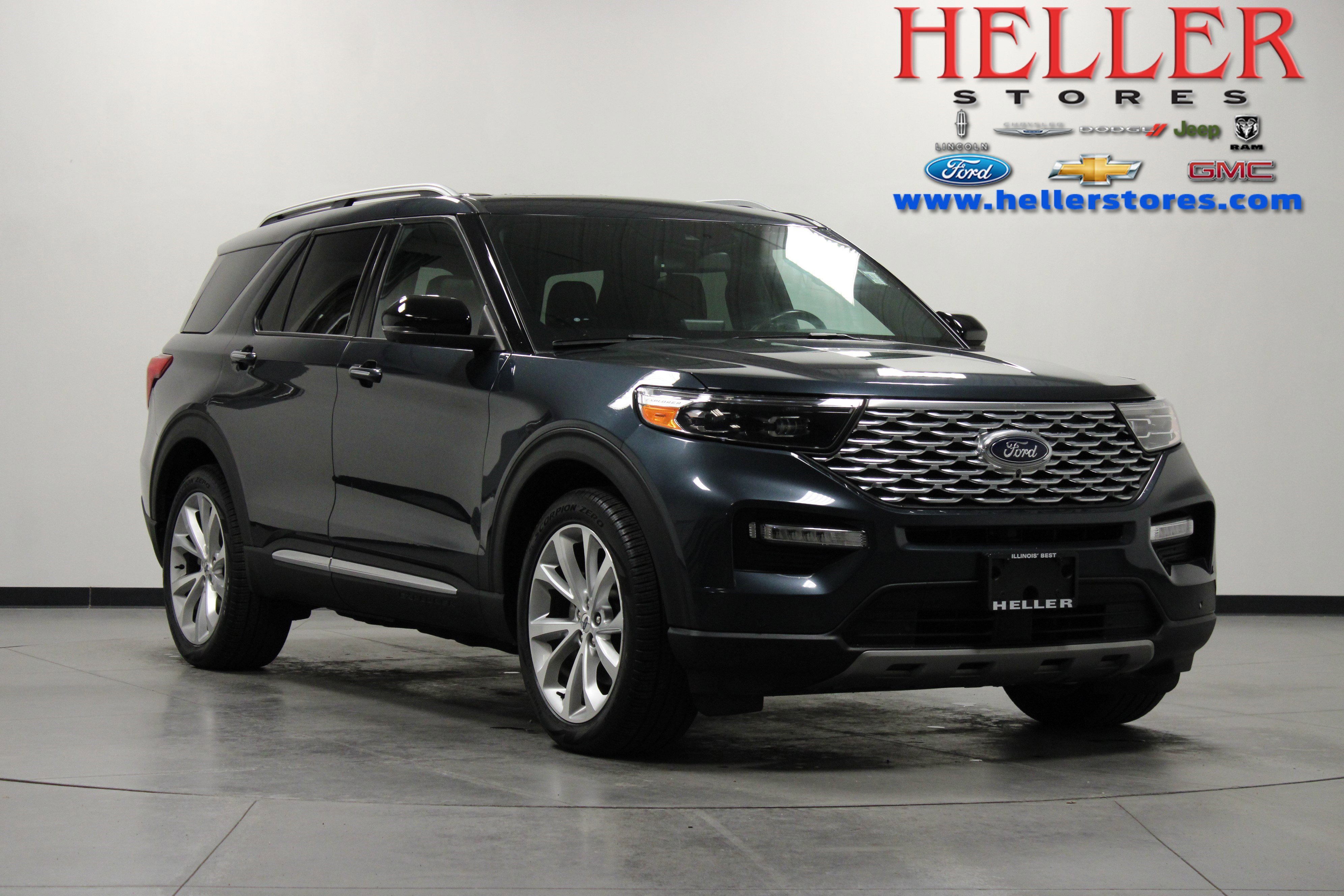 2022 Ford Explorer Platinum HEV's photo