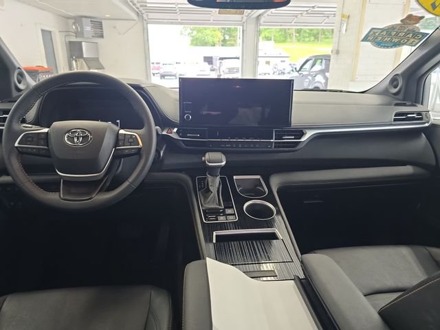 Used 2025 Silver Toyota Woodland Edition image 11