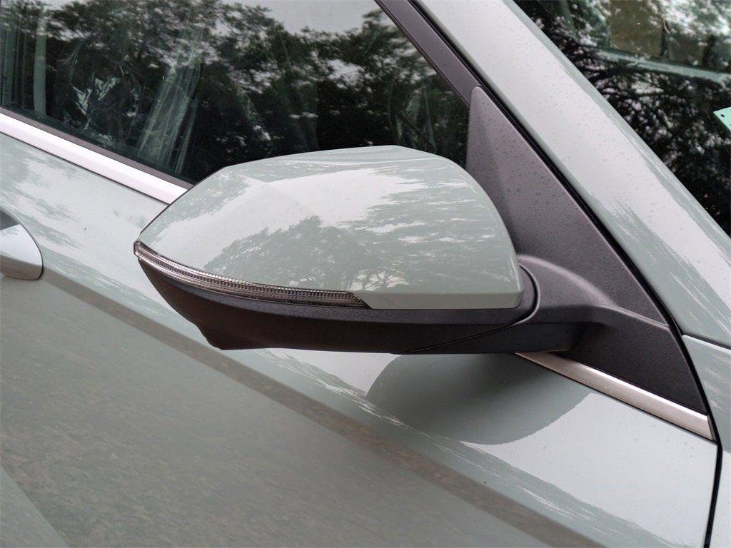 New 2026 Green Hyundai Limited FWD image 9