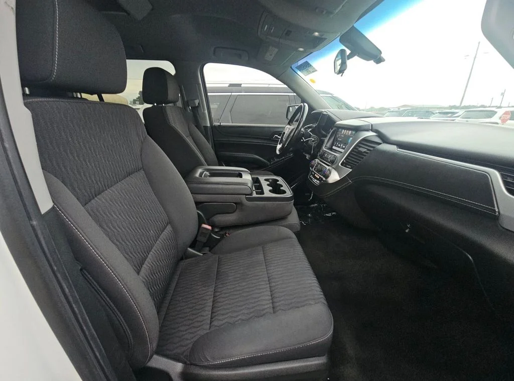 Used 2018 White GMC SLE image 11