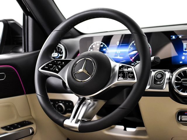 New 2026 Night Black Mercedes-Benz GLB 250 image 63