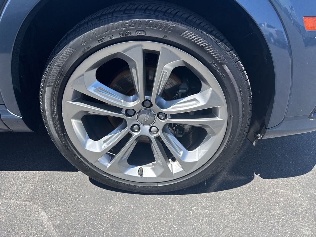 Used 2018 Utopia Blue Metallic Audi 2.0T Premium Plus image 2