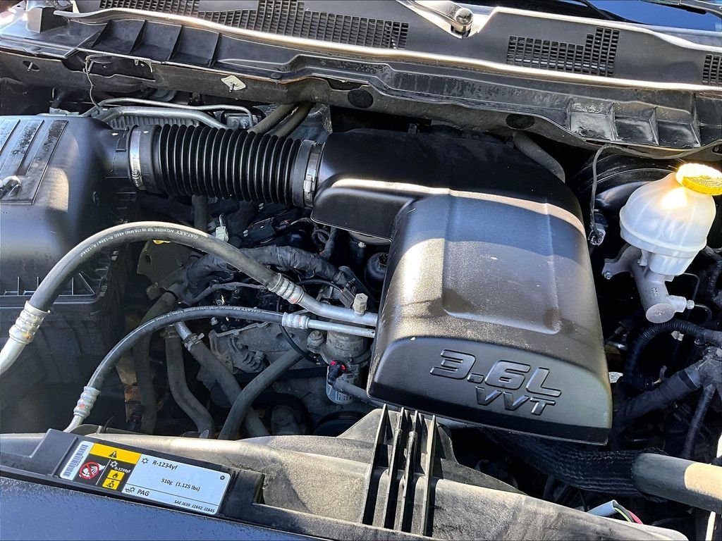 Used 2019 Granite Crystal Metallic Clearcoat Ram Express image 35