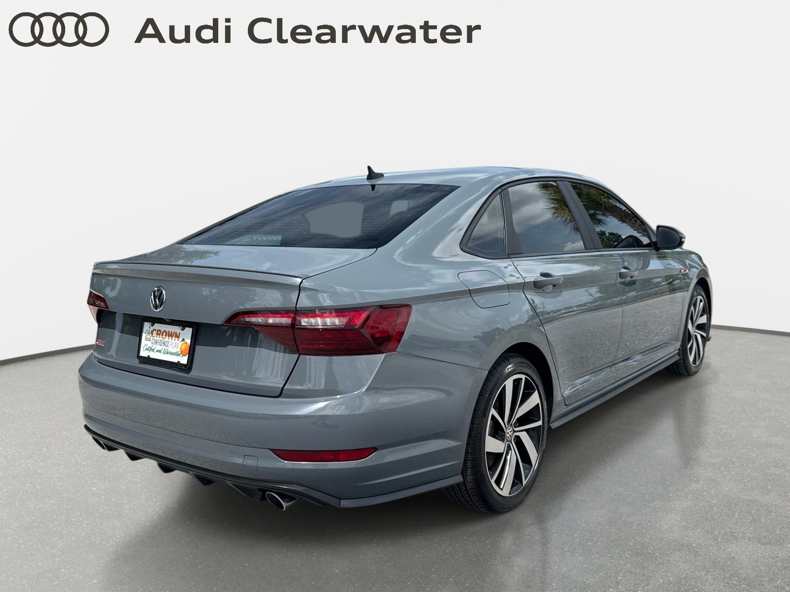 Used 2019 Platinum Gray Metallic Volkswagen R-Line image 4