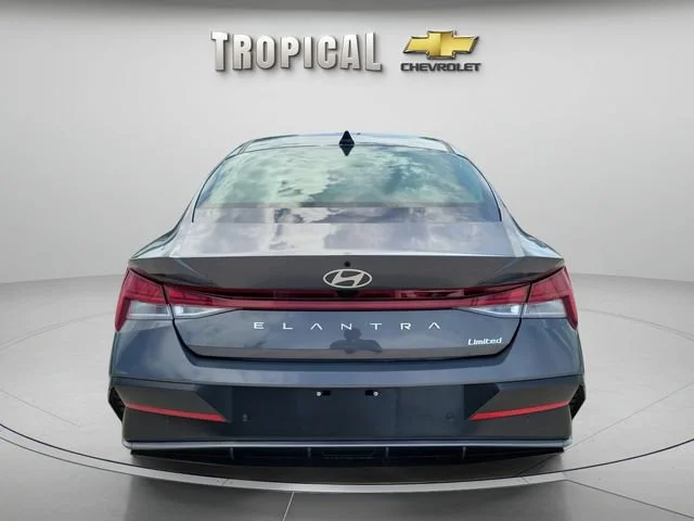Used 2024 Gray Hyundai Limited image 4