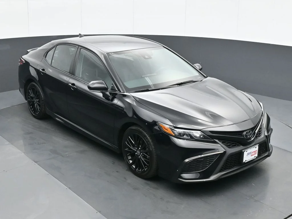 Used 2022 Black Toyota SE Nightshade image 24