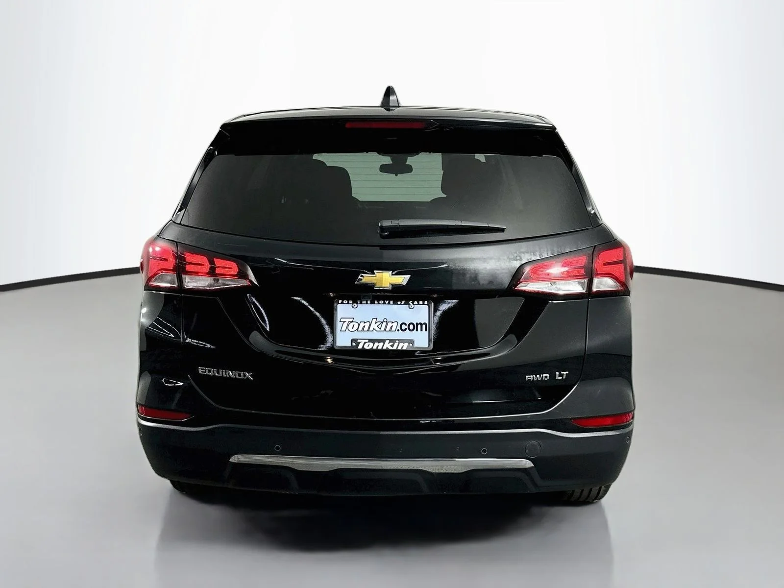 Used 2024 Mosaic Black Metallic Chevrolet LT image 7