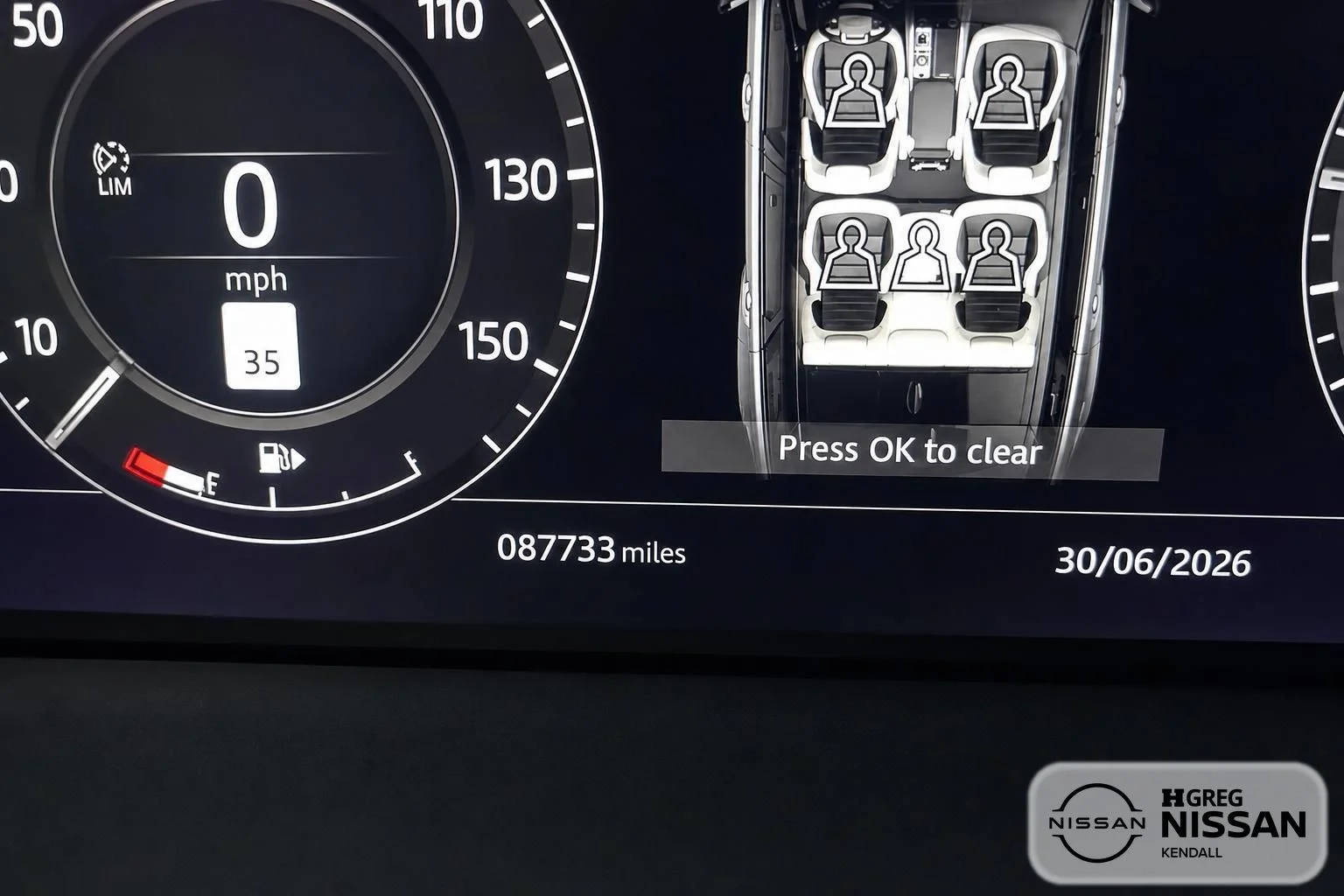 Used 2018 Gray Land Rover HSE Dynamic image 10