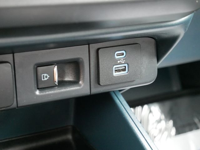 Certified Used 2023 Blue Metallic Ford Lariat image 21