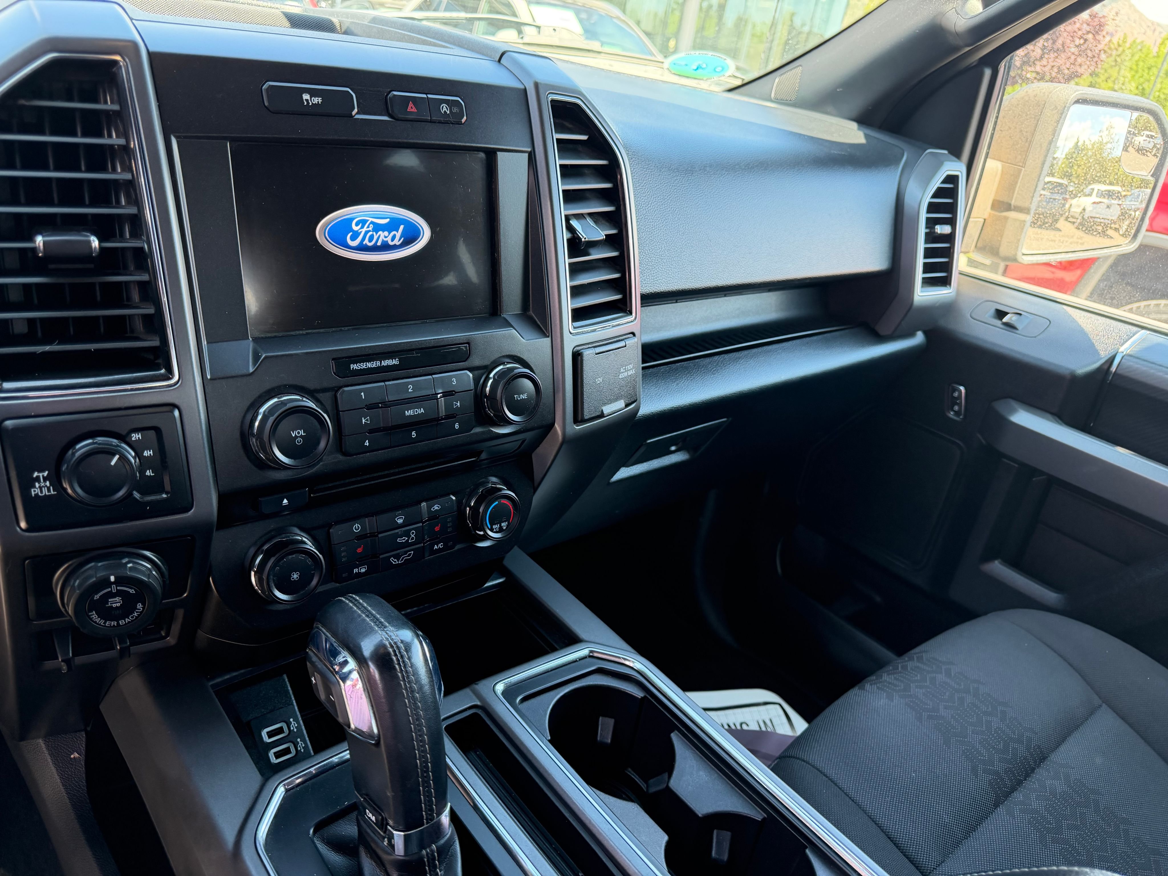 Used 2018 Ingot Silver Ford XLT image 7