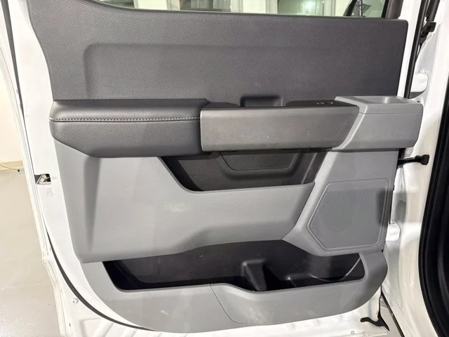 Used 2023 White Ford XLT image 13