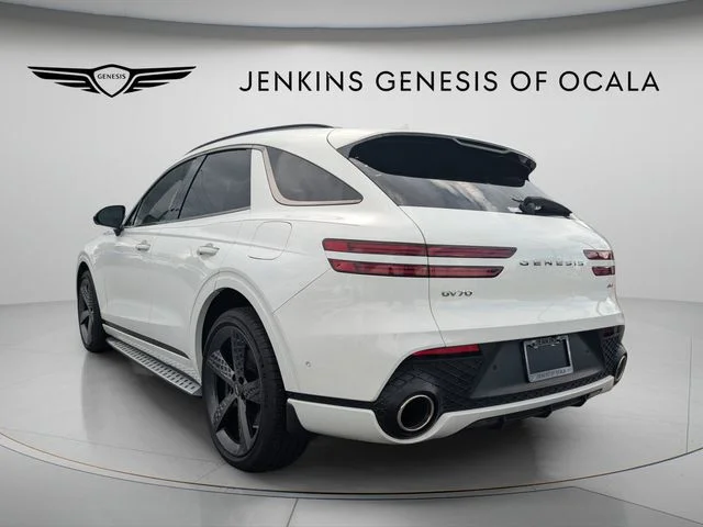 Used 2025 White Genesis 2.5T image 5