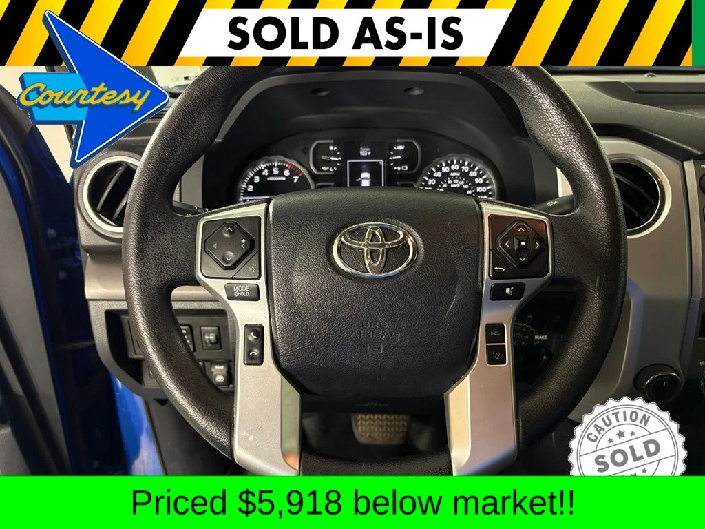 Used 2018 Blue Toyota SR5 image 19