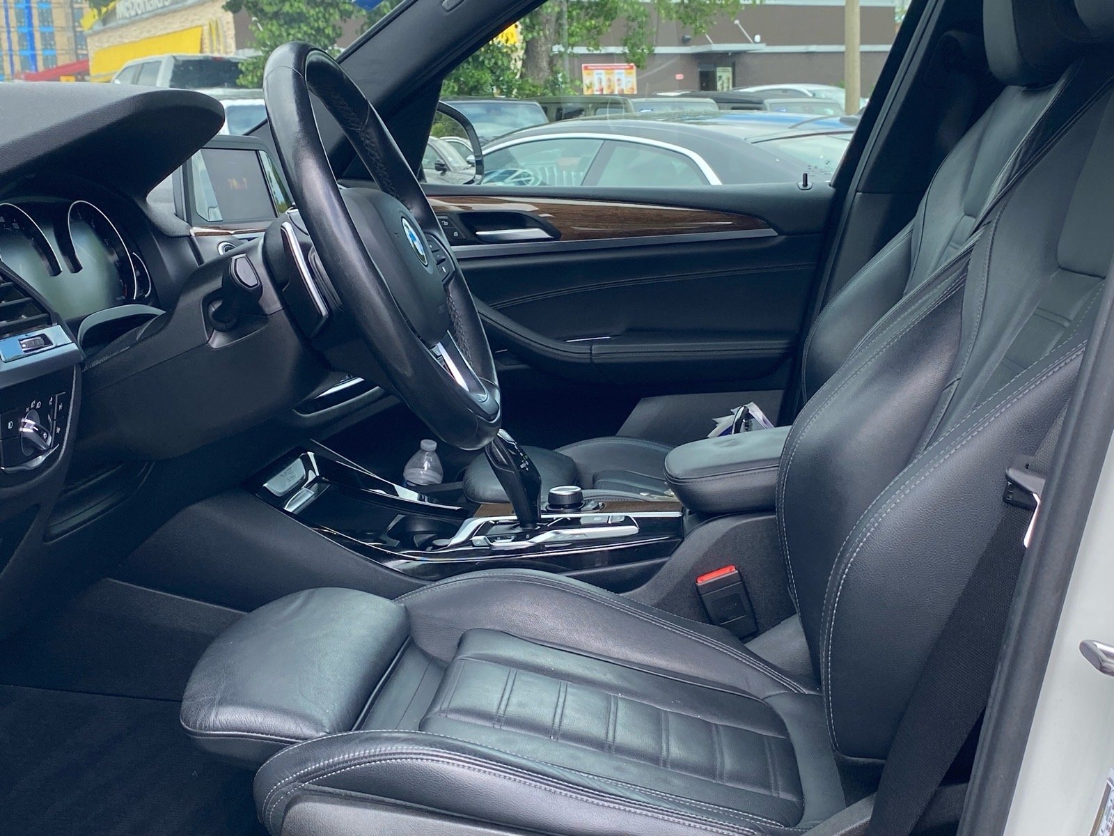 Used 2018 White BMW xDrive30i image 12