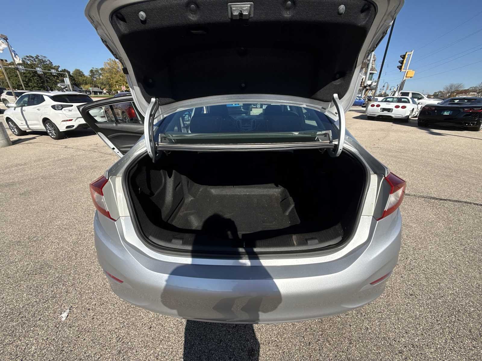 2017 Chevrolet Cruze LS - Photo 22