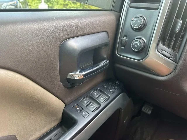 Used 2015 Tungsten Metallic Chevrolet LT image 23