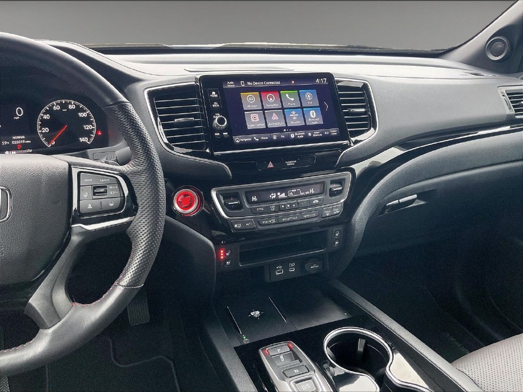 Used 2024  Honda Black Edition image 18