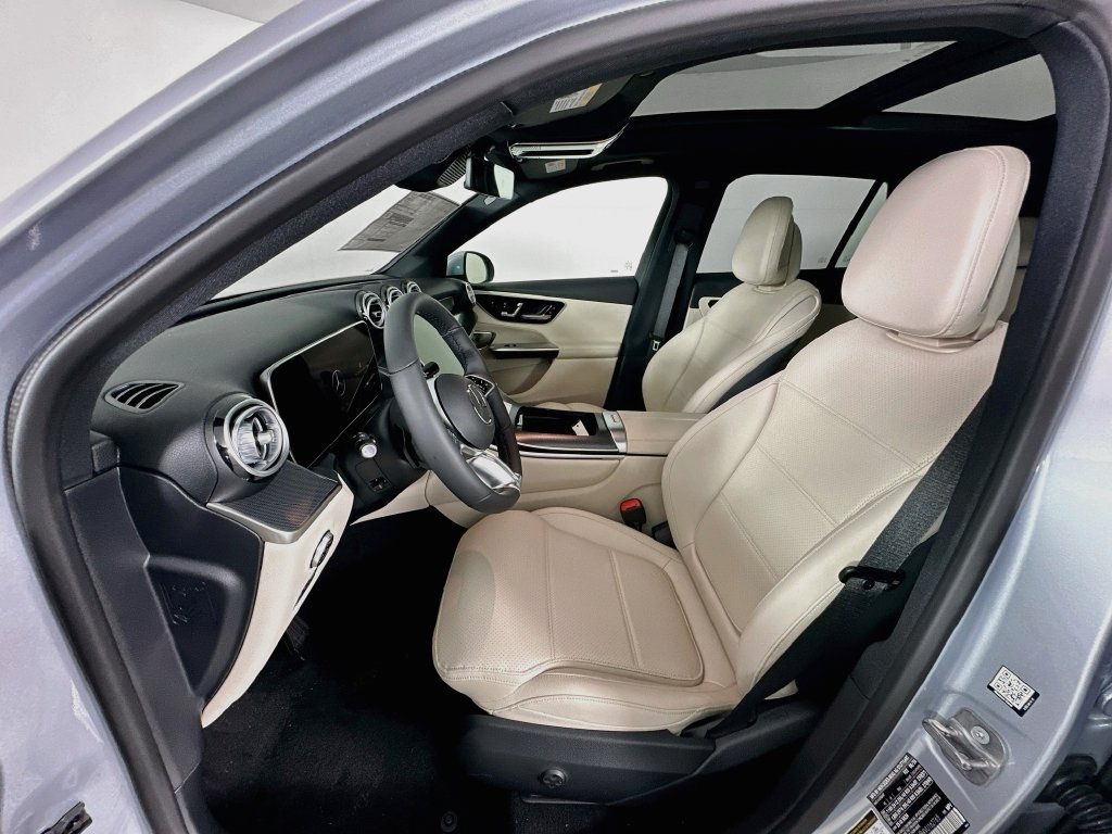 New 2027 Cirrus Silver Metallic Mercedes-Benz GLC 300 image 22