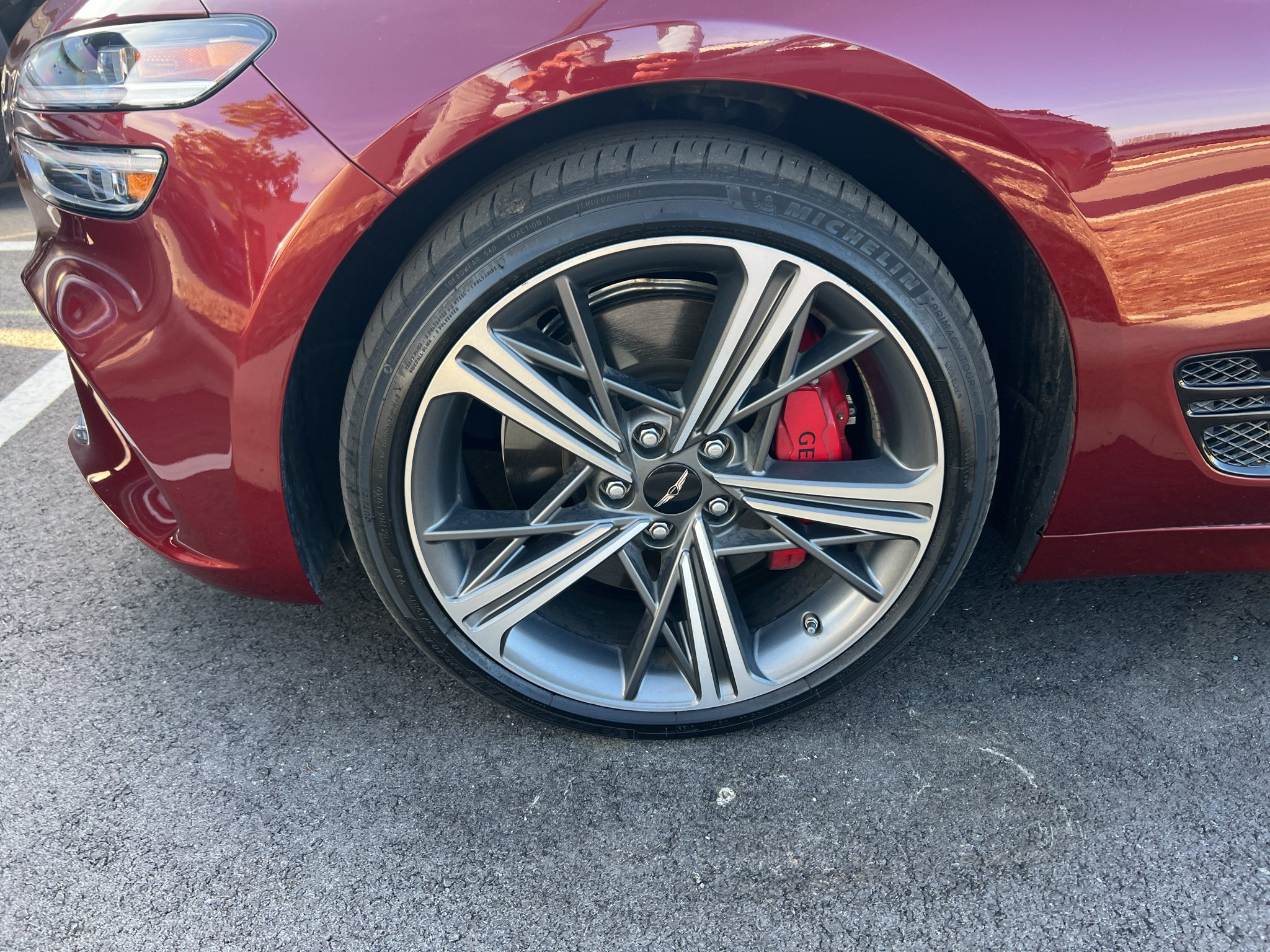 Used 2024 Cavendish Red Genesis 3.3T Sport Advanced image 3