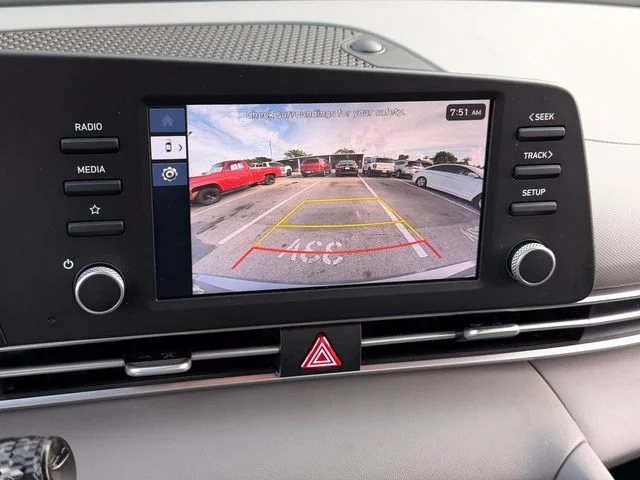 Used 2024 Metal Hyundai SE image 19