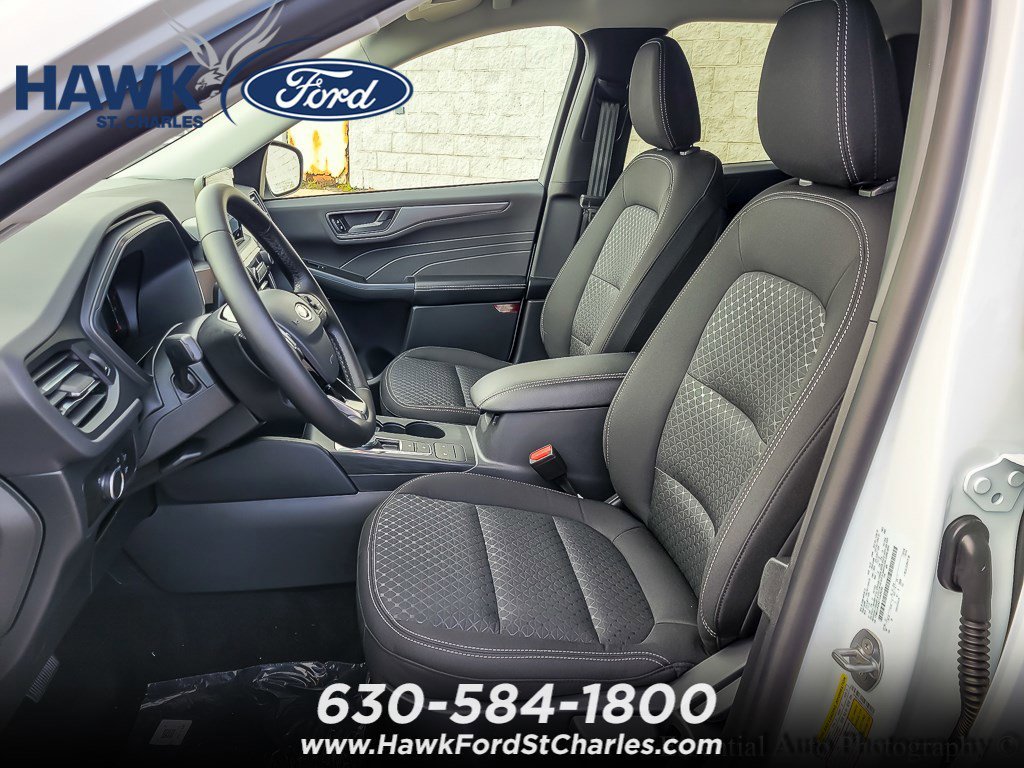 New 2026 Oxford White Ford Active® image 8