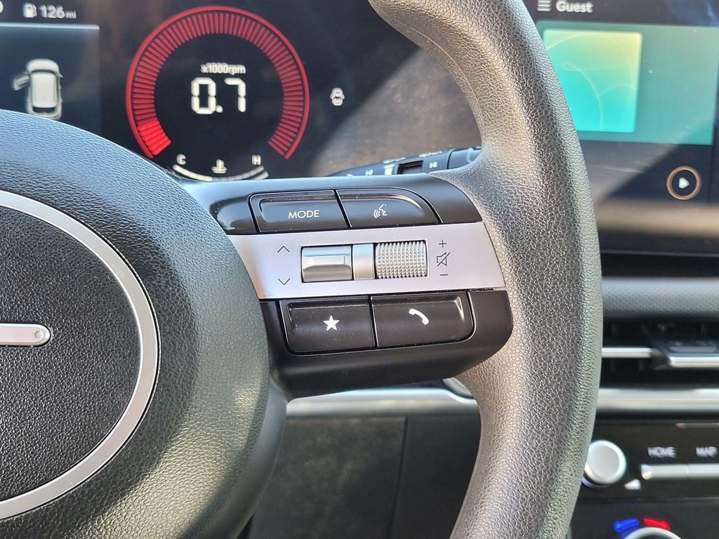 Used 2025 Gray Hyundai SEL image 25