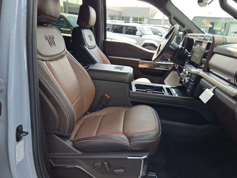 New 2026 Glacier Gray Metallic Tri-Coat Ford F-250® King Ranch® image 17