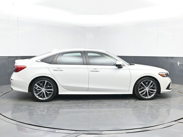 2022 Honda Civic Touring - Photo 11