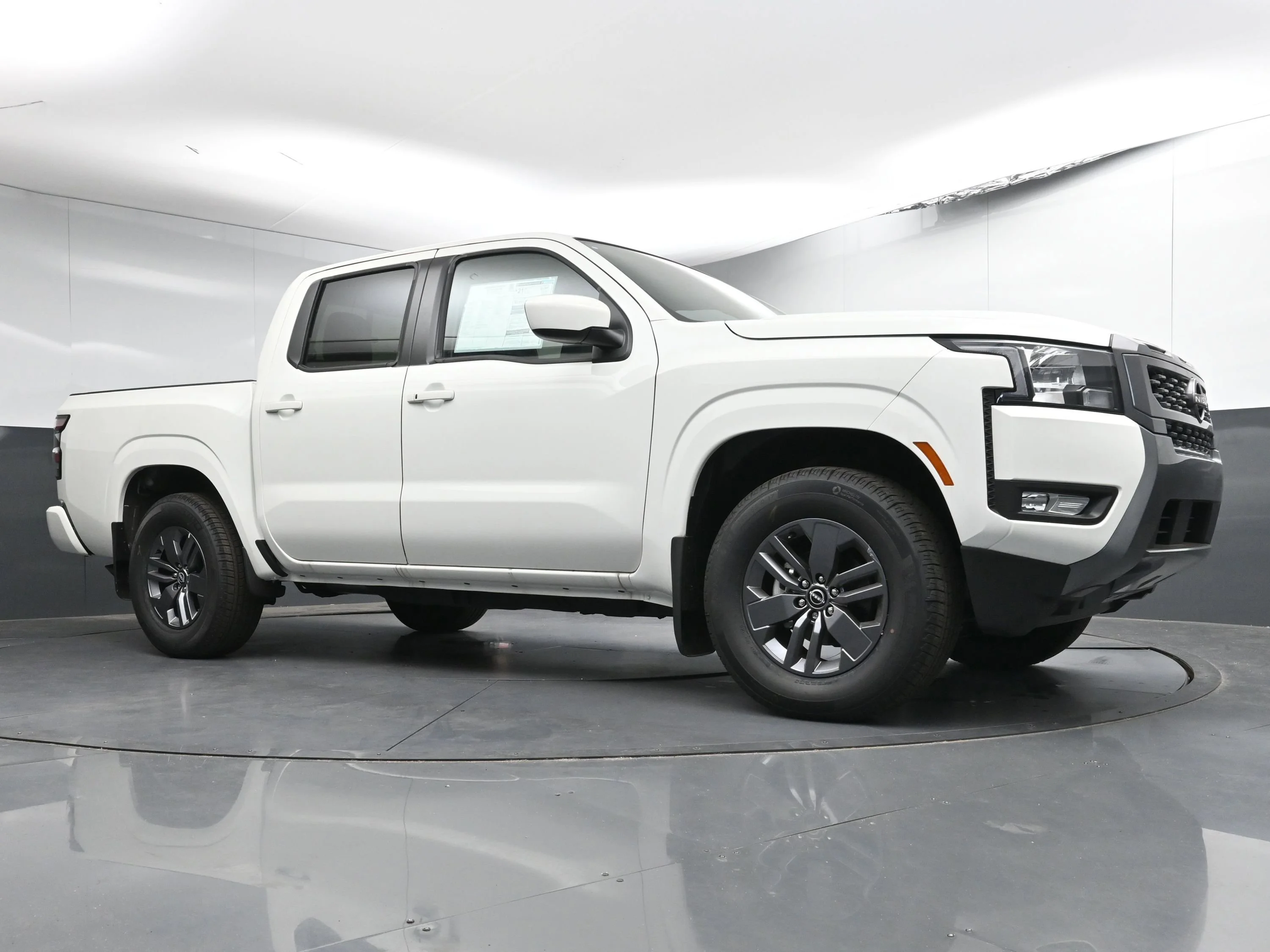 New 2025 Glacier White Nissan Crew Cab SV image 21