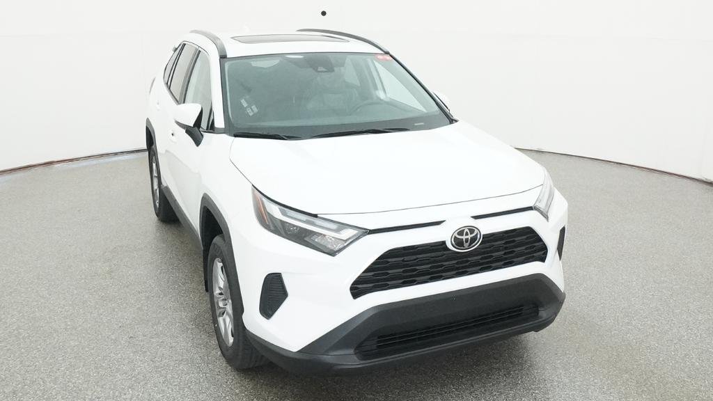 New 2025 Ice Cap Toyota XLE image 12