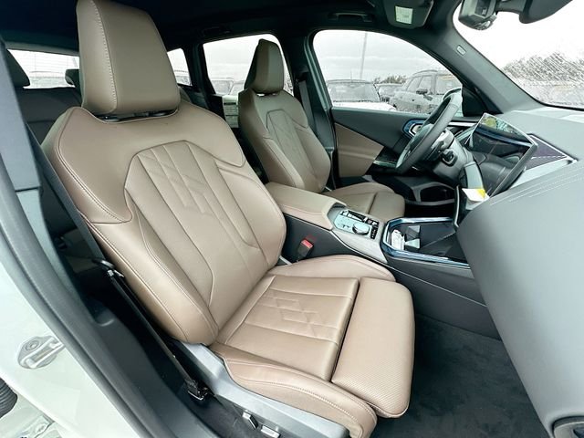 New 2026 White BMW 30 xDrive image 22