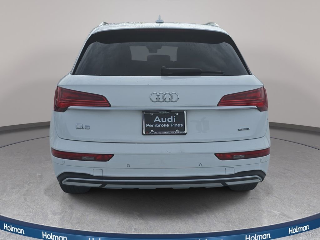 Used 2023 White Audi 40 Premium image 9