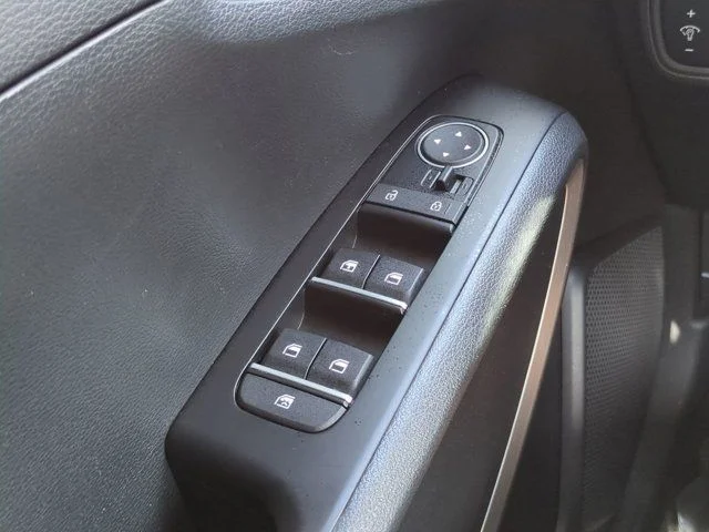 Certified Used 2025 White Kia LX image 22
