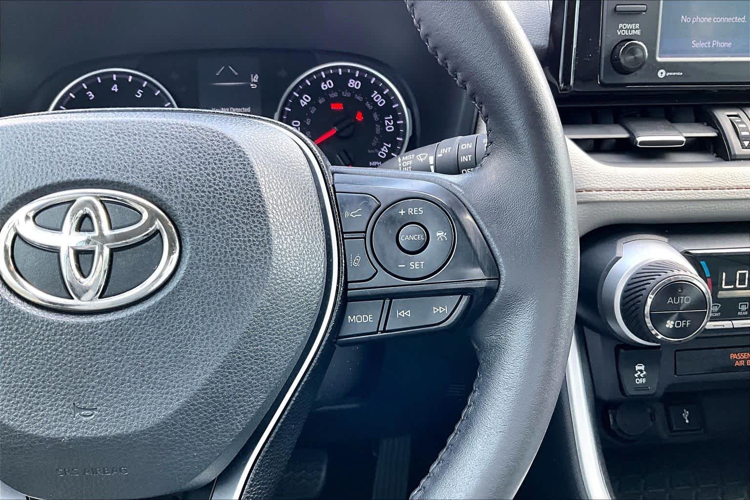 Used 2021 Silver Sky Metallic Toyota XLE Premium image 22