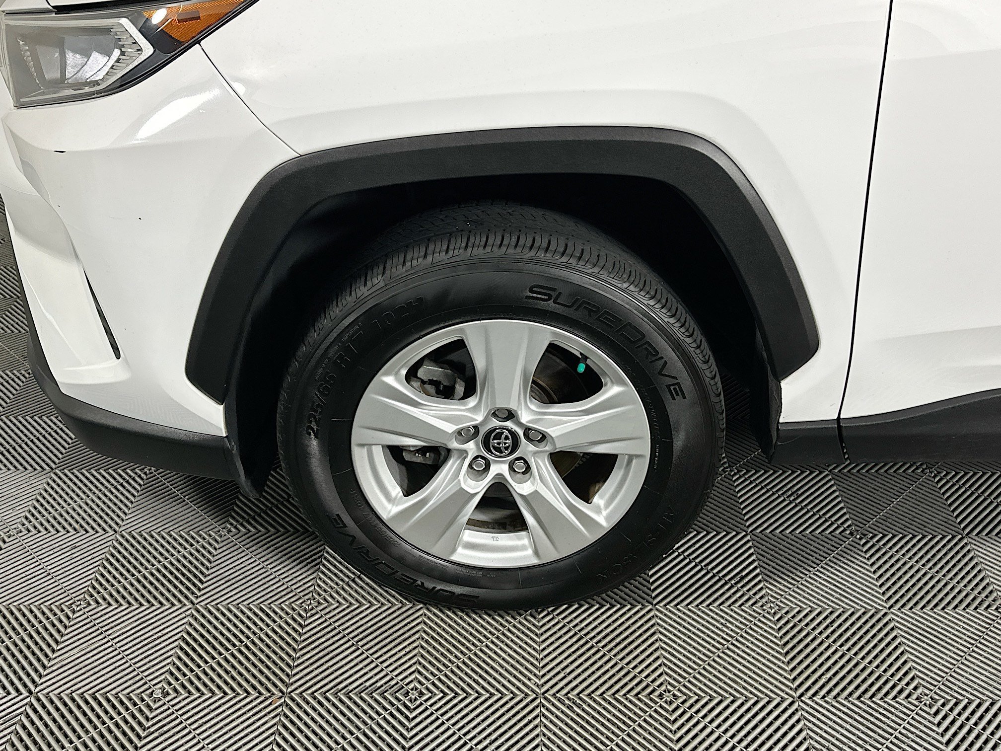 Used 2021 Super White Toyota XLE image 11
