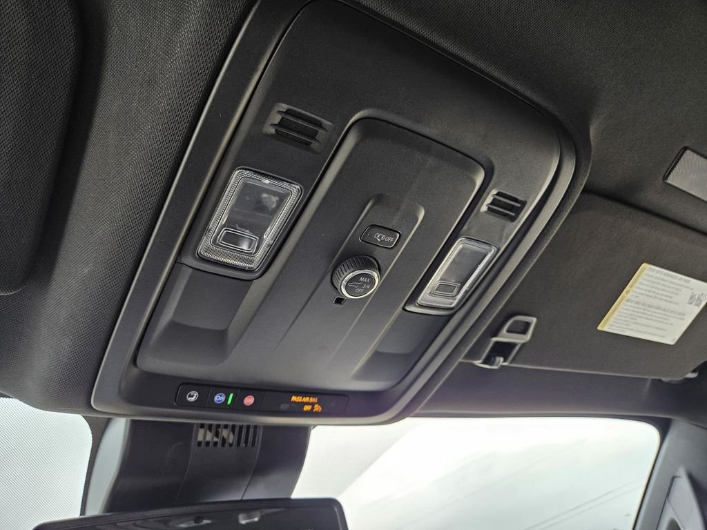 Used 2025 Black Chevrolet Z71 image 23