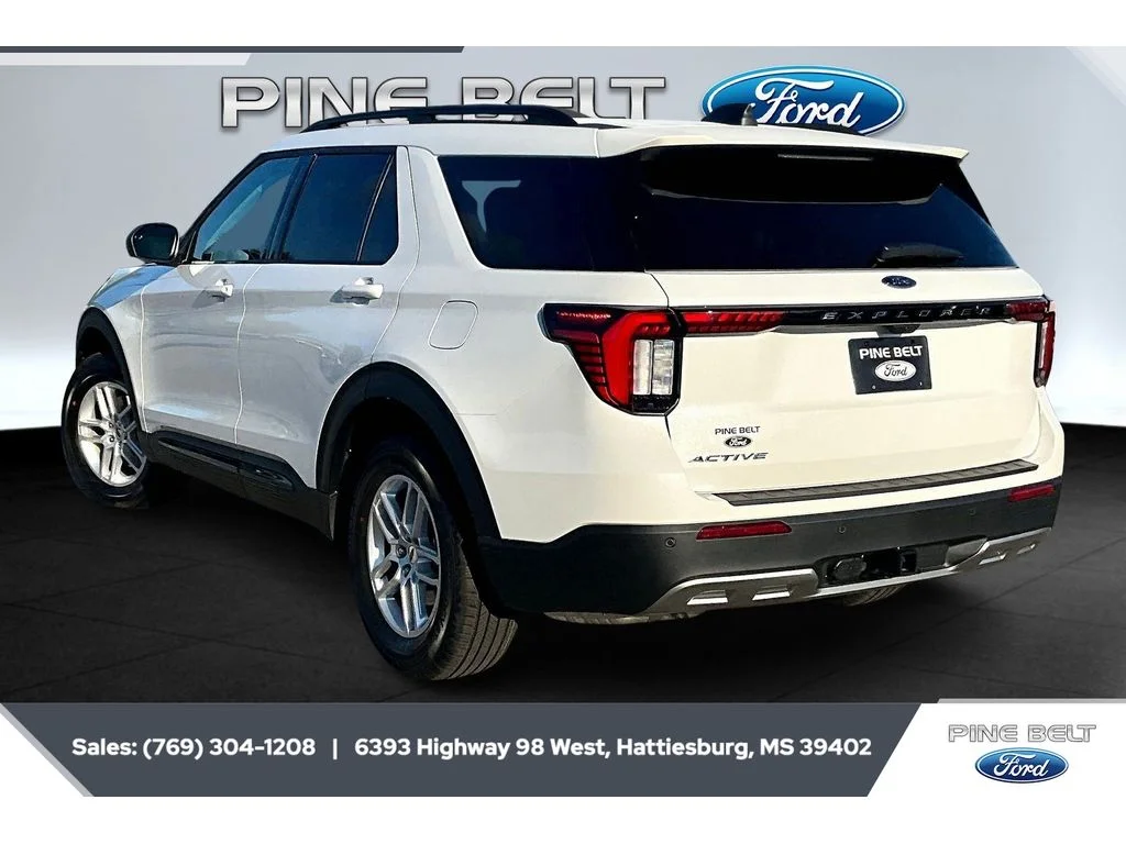New 2026 Star White Metallic Tri-Coat Ford Active image 2