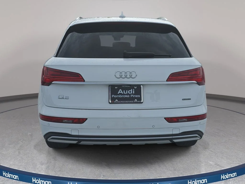 Used 2023 White Audi 40 Premium image 9