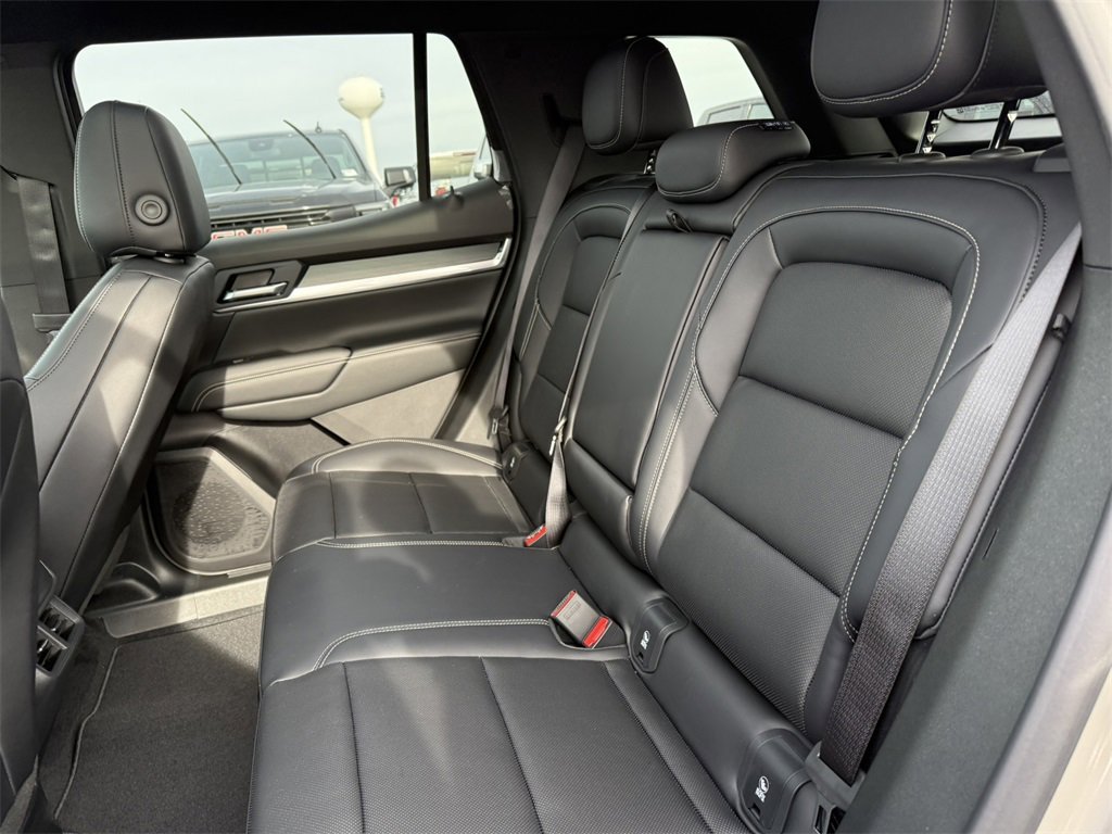 2026 GMC TERRAIN - Image 32