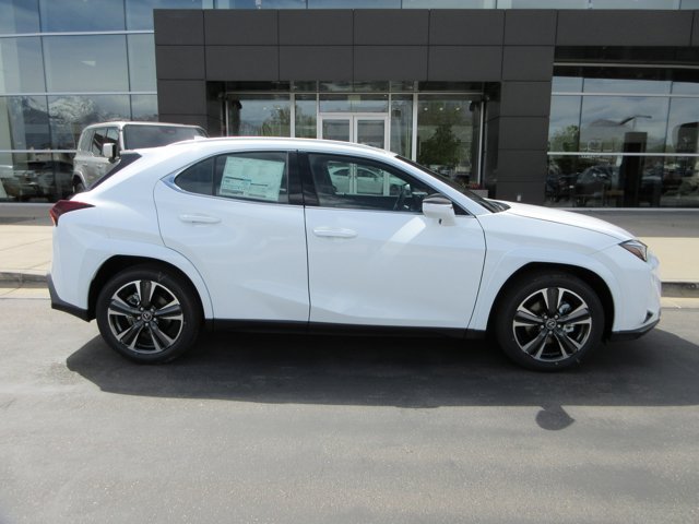 New 2026 Ultra White Lexus 300h Premium image 16