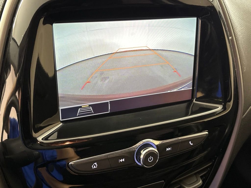 Used 2022 Red Chevrolet LS image 38