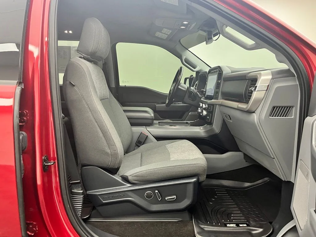 Used 2021  Ford XLT image 32