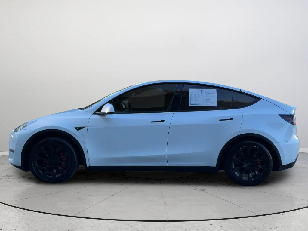 Used 2024 White Tesla Long Range image 5