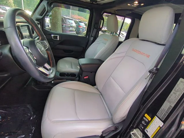 Used 2023 Black Jeep Mojave image 14