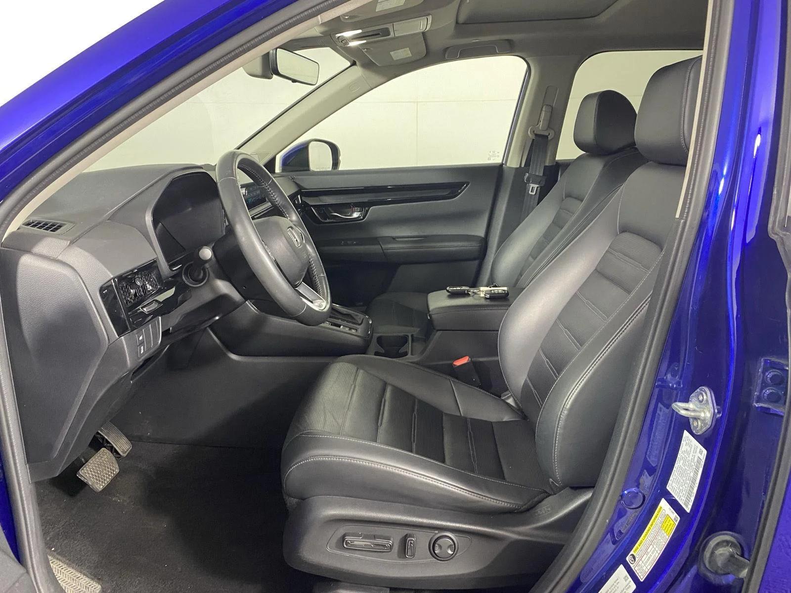 Used 2023 Still Night Pearl Honda EX-L image 13