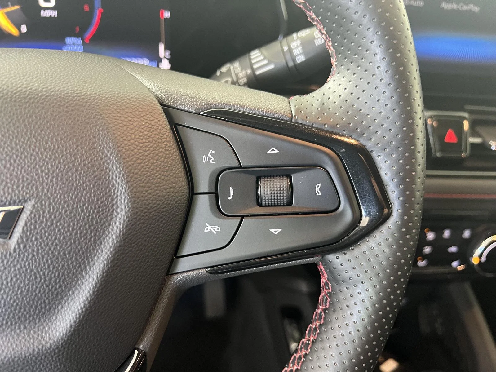 Used 2024 Summit White Chevrolet RS image 10