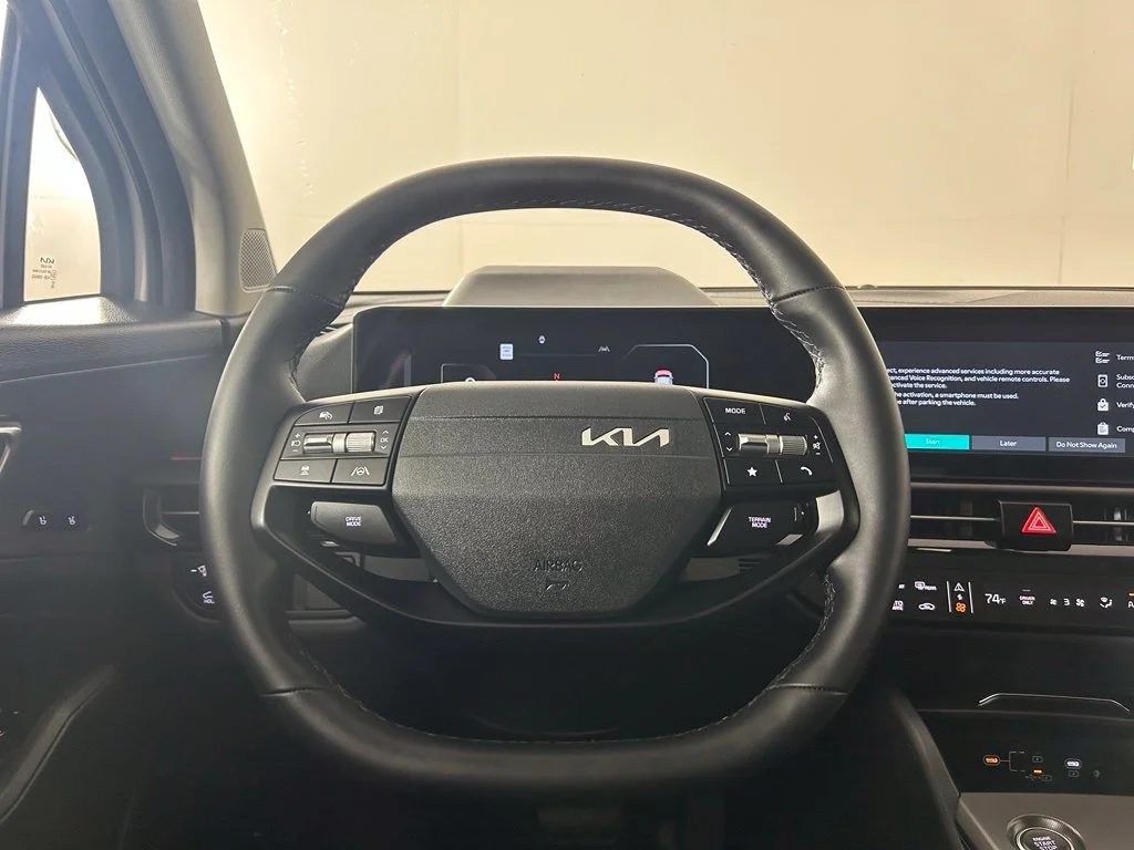 Certified Used 2026 White Kia SX-Prestige image 5