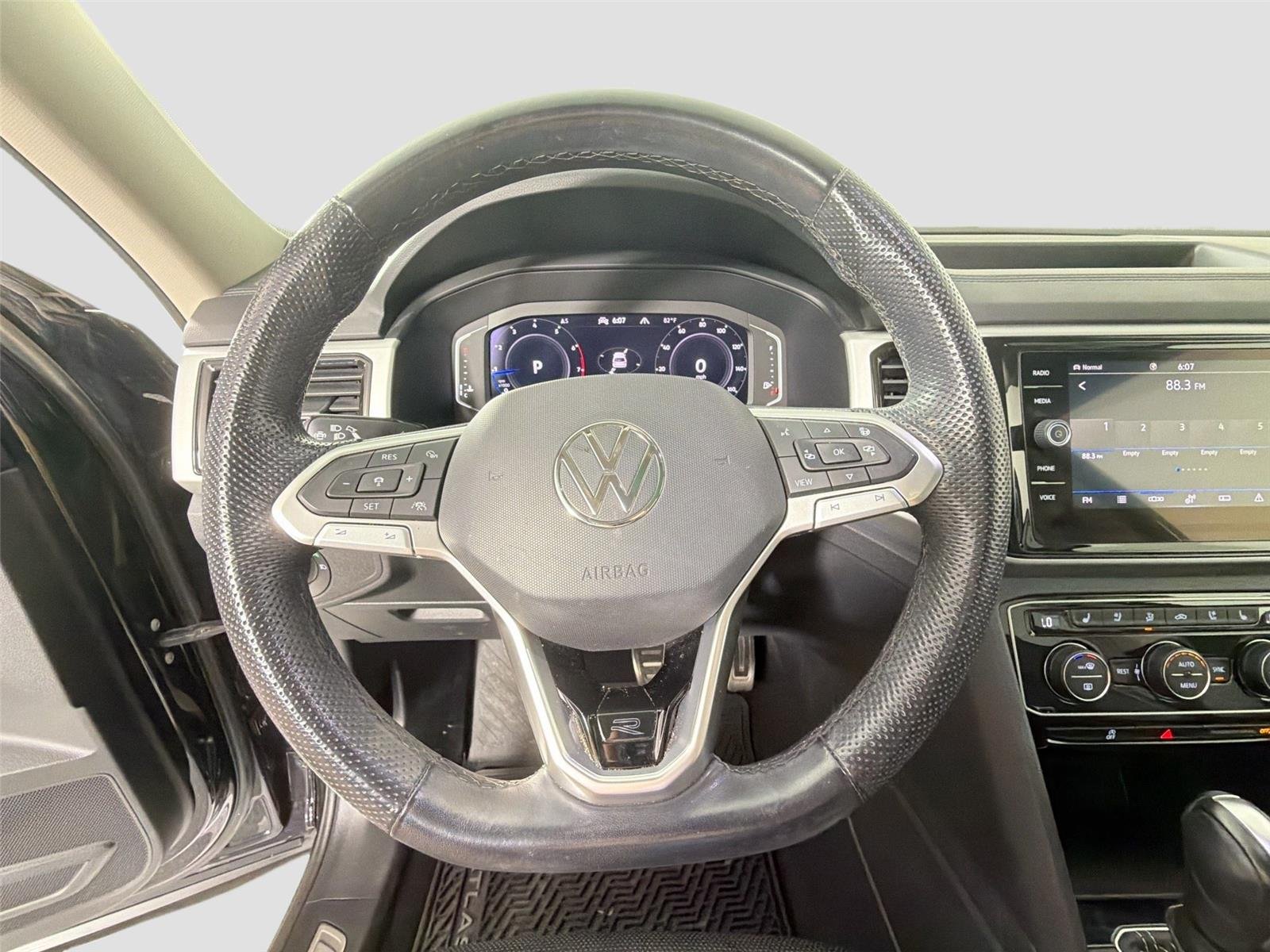 Used 2022 Deep Black Pearl Volkswagen 3.6L V6 SEL Premium R-Line image 12